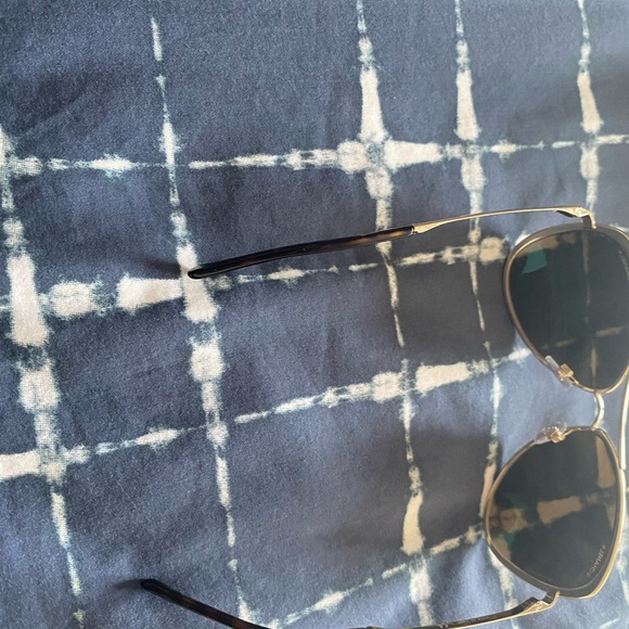 Chanel gold mirror 18K plated Pilot Summer Sunglasses - Picture 6 of 8